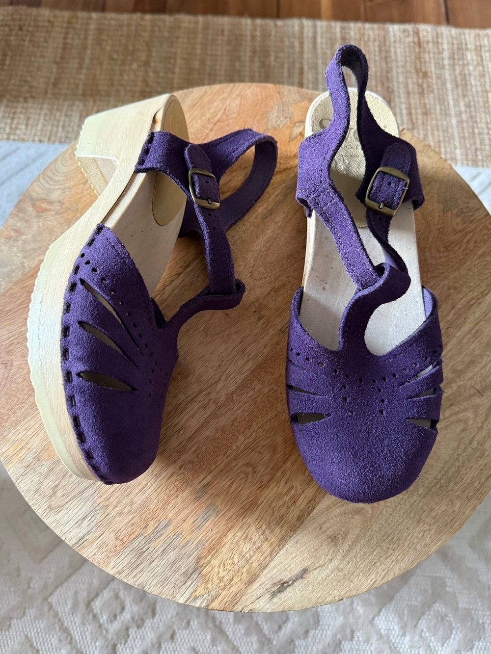 Sven Lacy Clogs - T-Strap Purple Suede Leather Clogs NWOB Sz: 8.5-9
